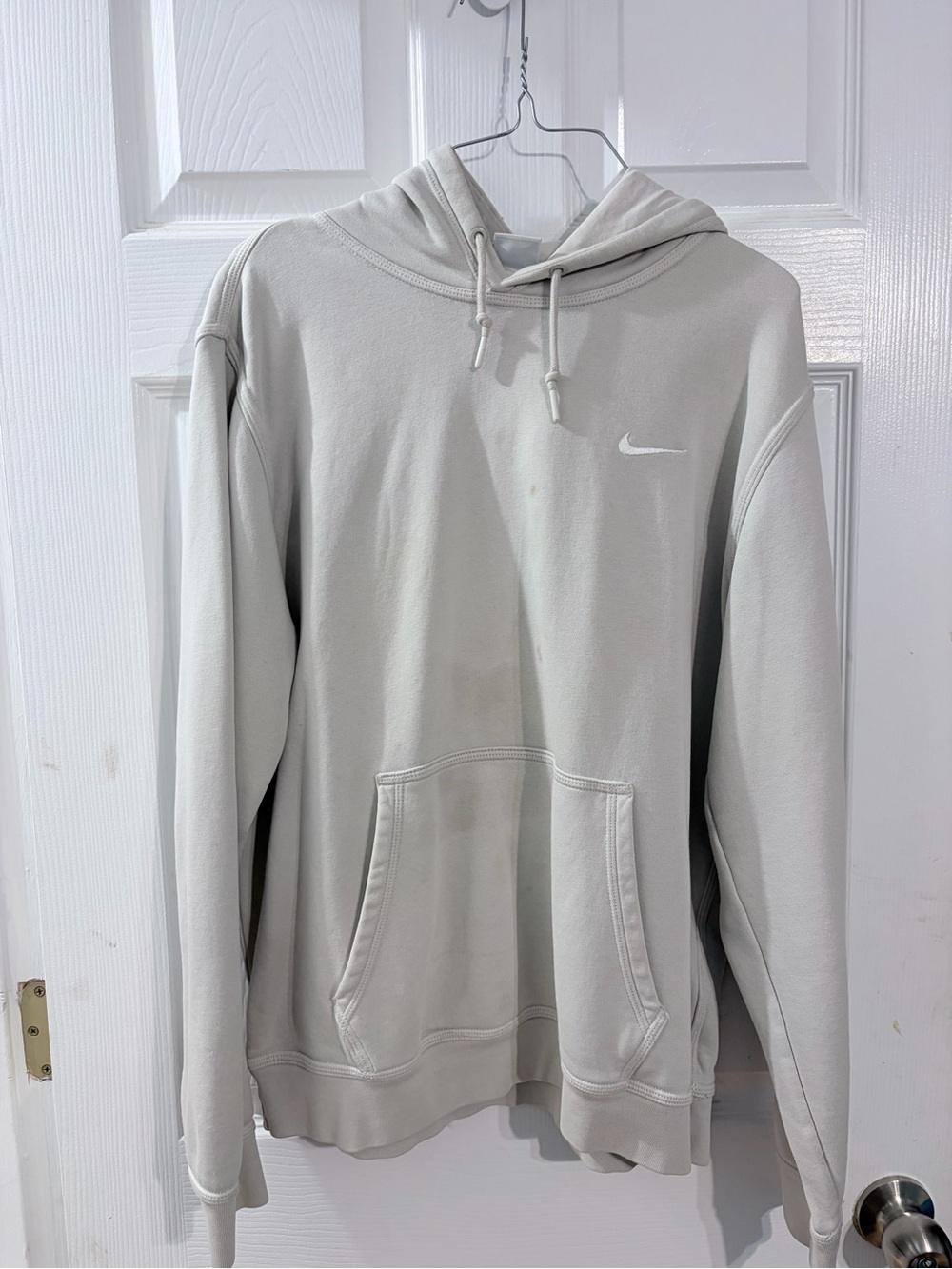 Nike Men’s Large Cream Pullover Fleece Hoodie Embroidered Swoosh